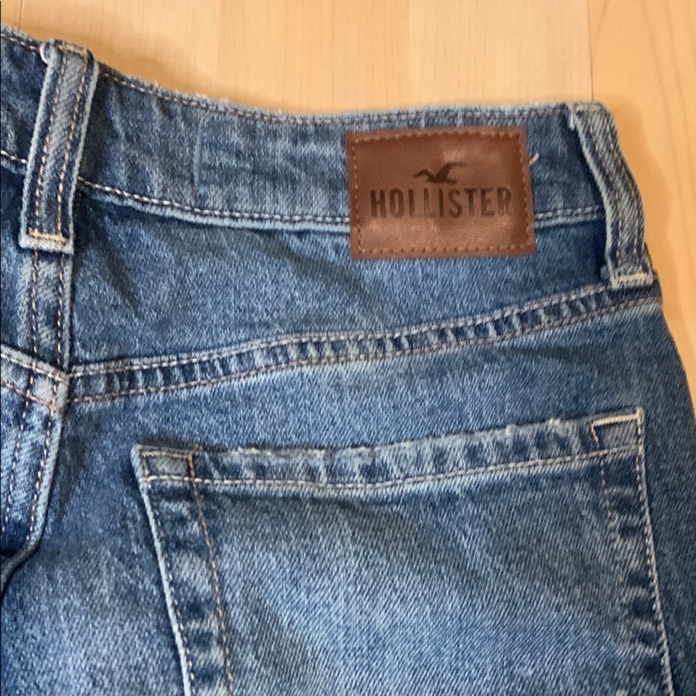 Hollister Women's Blue Jeans - Picture 8 of 8